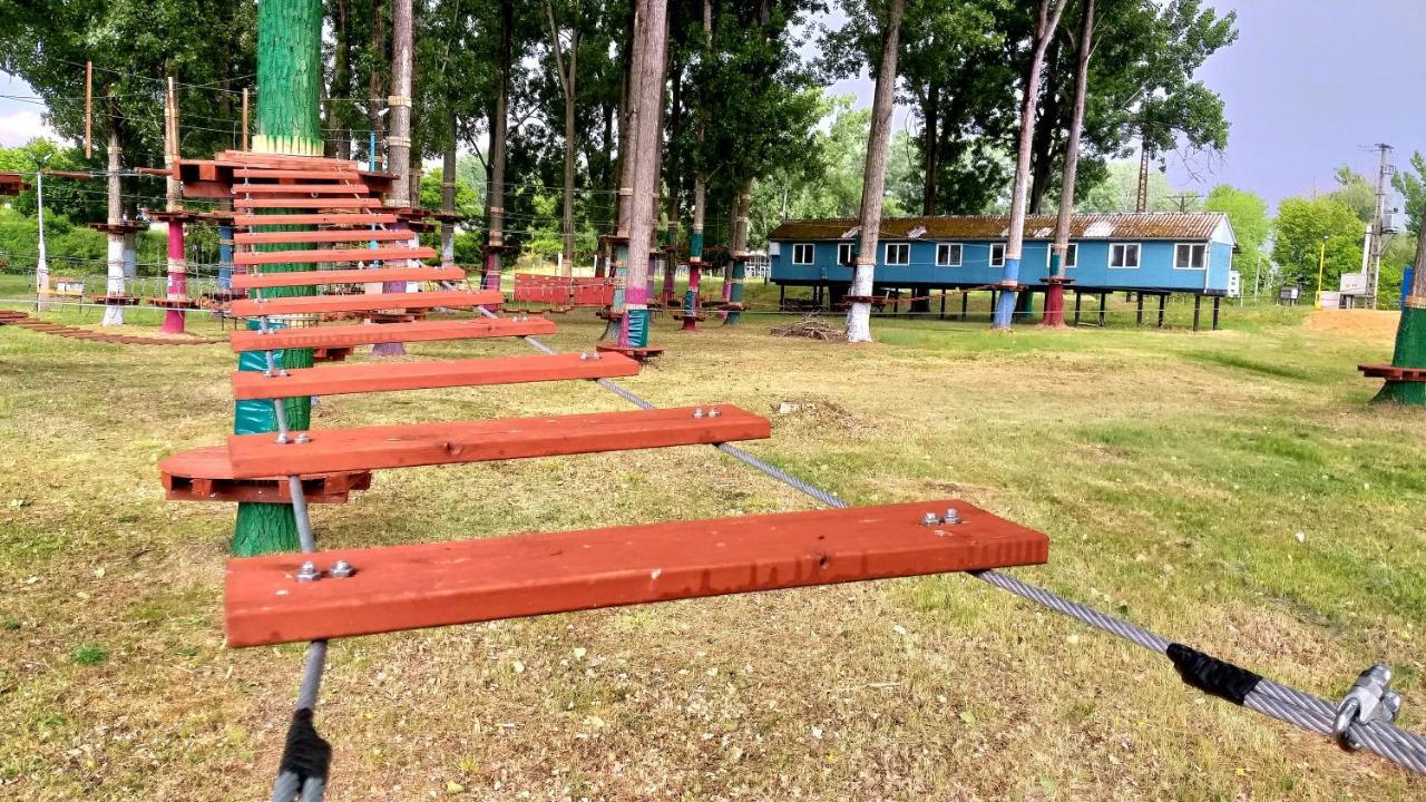 Tisza Camping & Kalandpark Tokaj Hotel Rakamaz Eksteriør billede